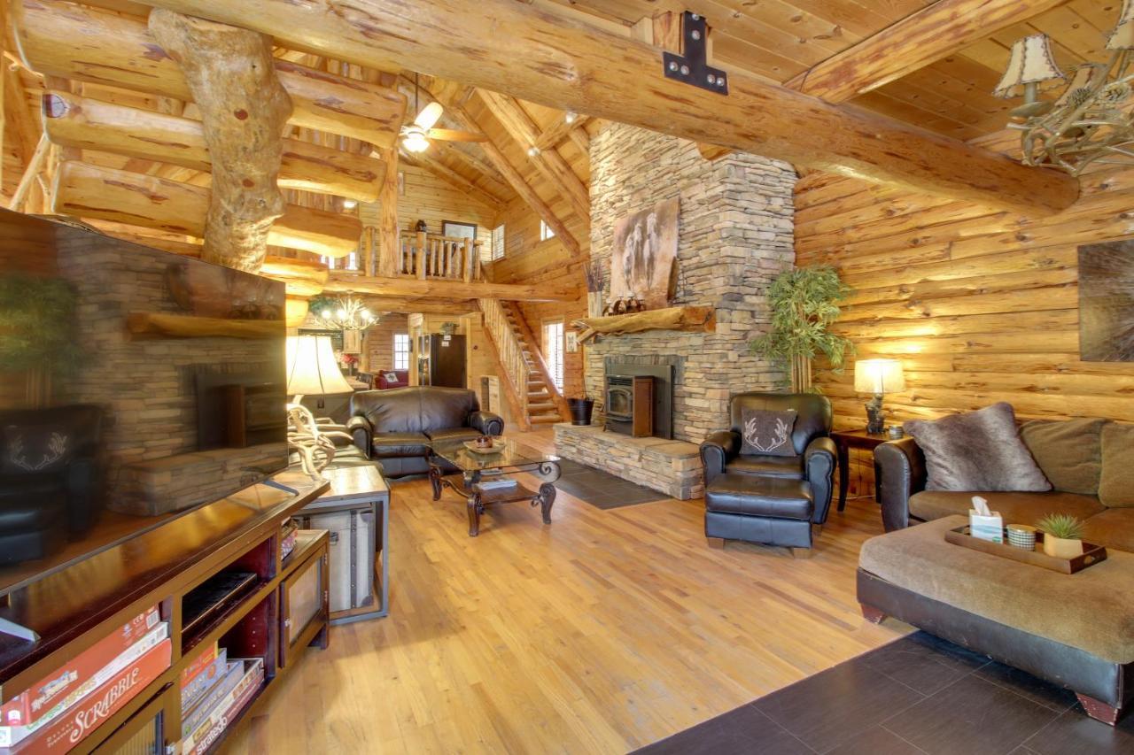 Lakeside Cabin On 2 Acres With Fire Pit And Hot Tub! Villa Pinetop-Lakeside Bagian luar foto